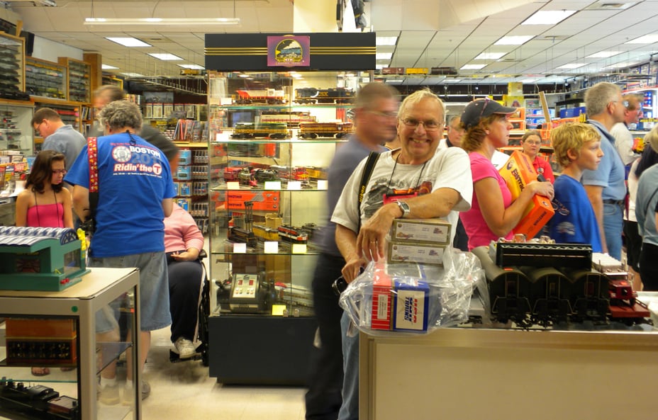 America's Largest Model Train Store | Charle's Ro