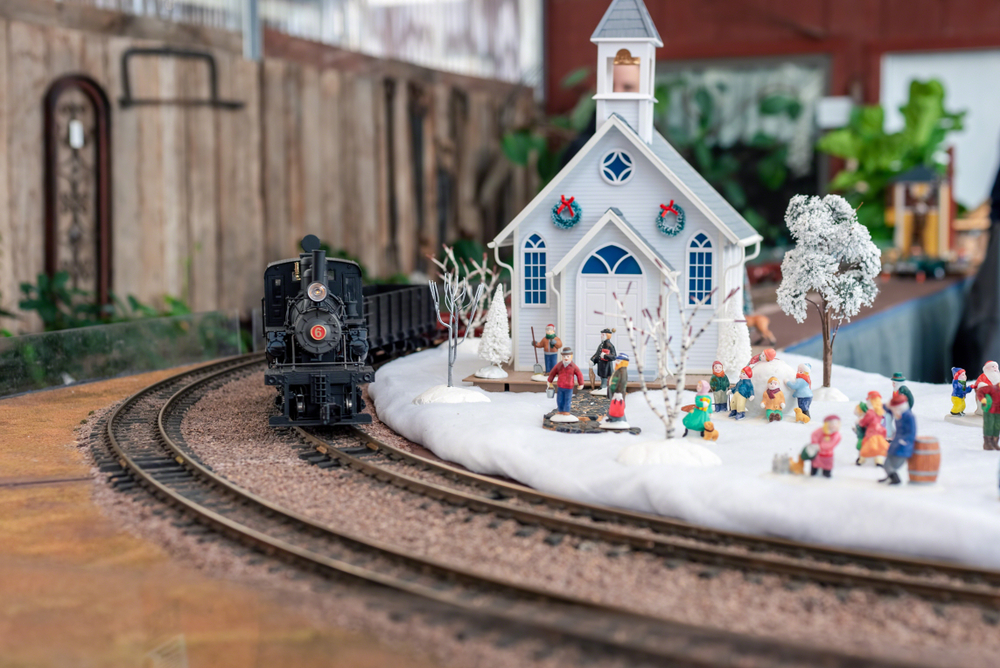 Winter Model Train Set